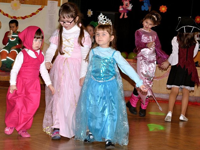 Tradiční dětský karneval ve Študlově