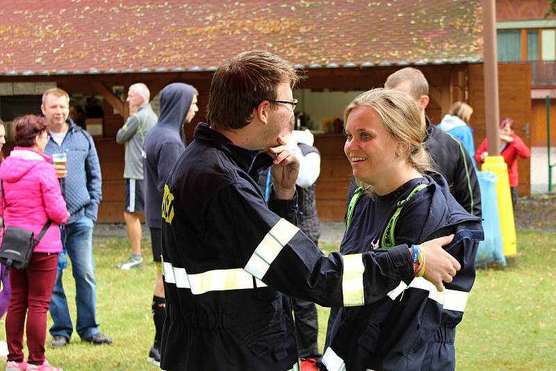 Sedmý ročník hasičské soutěže Vsacká liga TFA skončil v sobotu 22.9. 2018 posledním kolem. Domácí Denisa Zimková zastupovala letos SDH Jasenka jako jediná žena.