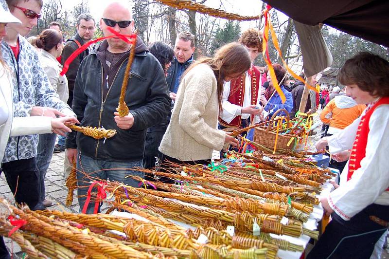 Ve skanzenu v Rožnově pod Radhoštěm rozložili oslavy Velikonoc do tří dnů