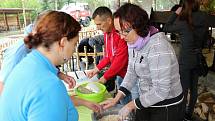 V kulturním areálu v Liptálu se konal v sobotu 23. září Gastro folklorní festival. Dopoledne patřilo soutěži ve vaření a pojídání brynzových halušek.