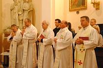 Věřící si v pondělí 28. října 2019 připomněli šestisté výročí první písemné zmínky o valašskomeziříčské farnosti Slavnostní bohoslužba se konala ve farním kostele Nanebevzetí Panny Marie.