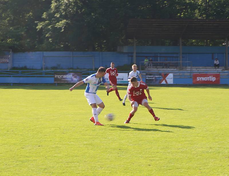 Fotbalisté Vsetína v derby porazili Valašské Meziříčí 2:0.