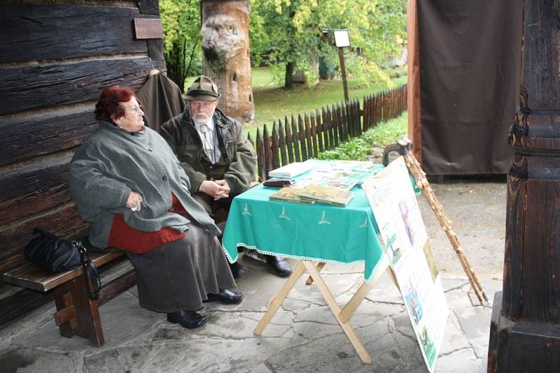 V rožnovském skanzenu oslavovali myslivci devadesáté výročí svého založení 