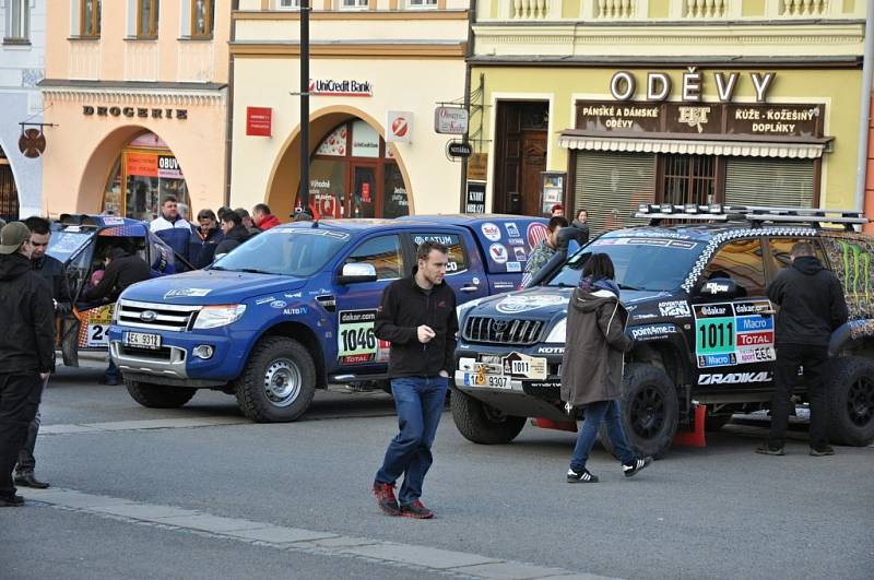 Na náměstí ve Valašském Meziříčí se v sobotu 8. března 2014 uskutečnil program nazvaný Dakarské odpoledne. 