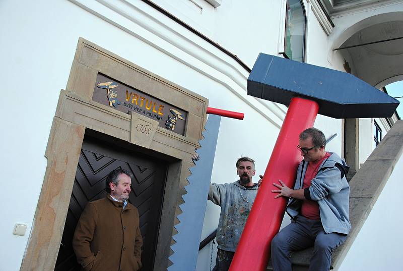 Slavnostní otevření centra Vrtule, které se přestěhovalo do nových prostor v budově bývalé krásenské radnice ve Valašském Meziříčí, si v sobotu 30. listopadu 2019 nenechaly ujít desítky malých i velkých návštěvníků.