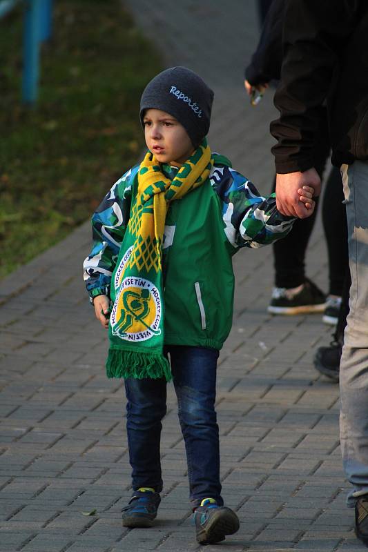 Vsetínští hokejoví fanoušci slavili v sobotu 12. října 2019 přesně na den 80. výročí založení klubu.