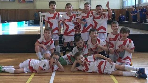 Vsetínská U 7 se představila v novém roce na svém prvním halovém turnaji v Rožnově pod Radhoštěm.