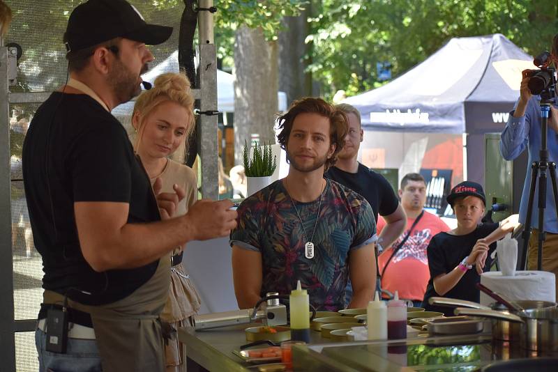 Garden Food Festival Rožnov pod Radhoštěm. Kuchařská show Radka Kašpárka.