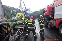 Dopravní nehoda kamionu omezila provoz na železnici u obce Zašová na Vsetínsku.