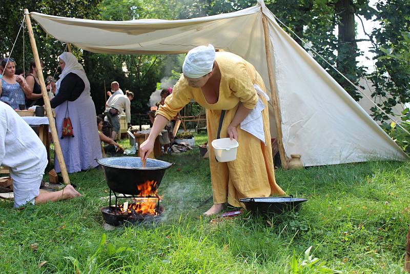 Osmý ročník Templářských slavností se uskutečnil v sobotu 18. srpna 2018 na Zámku Vsetín. Návštěvníci mohli zhlédnout ukázky historického šermu, ochutnat středověkou kuchyni, nechat si vyložit karty, vyrazit si minci nebo si mohli poslechnout dobovou hudb