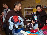 Rodinné a mateřské centrum Sluníčko pořádalo v sobotu ve Vsetíně tradiční bazárek s dětským oblečením a dalším zbožím