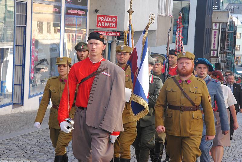 Pietními akty si obyvatelé Valašského Meziříčí v úterý připomněli 102. výročí bitvy u Zborova