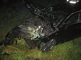 U Hovězí na Vsetínsku narazil v noci na středu 7. září 2016 vůz Škoda Superb do stromu u silnice. Nikdo se nezranil. 