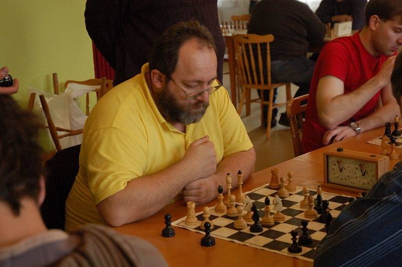 Jubilejního 40. ročníku turnaje v Brankách se účastnilo 27 šachistů.