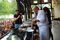 Premiérovým Garden Food Festivalem ožil Rožnov pod Radhoštěm ve dnech 30. června až 1. července 2018. Hlavní hvězdou festivalu byl známý šéfkuchař Zdeněk Pohlreich.