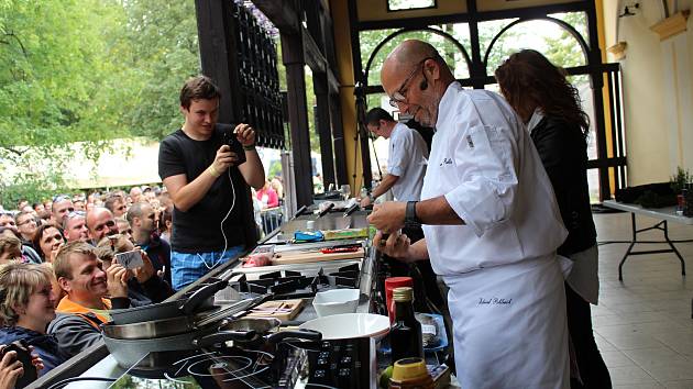 Premiérovým Garden Food Festivalem ožil Rožnov pod Radhoštěm ve dnech 30. června až 1. července 2018. Hlavní hvězdou festivalu byl známý šéfkuchař Zdeněk Pohlreich.