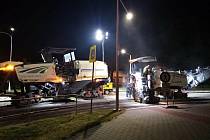Ředitelství silnic a dálnic ČR zahájilo 14. června 2021 plánované opravy tří okružních křižovatek ve Valašském Meziříčí. Silničáři pracují ve večerních, nočních či brzkých ranních hodinách.