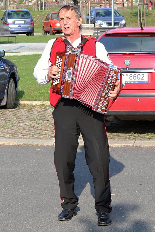 V Halenkově si dali dostaveníčko heligonkáři. V sobotu 9. září se tu uskutečnil 19. ročník Valašské heligonky.