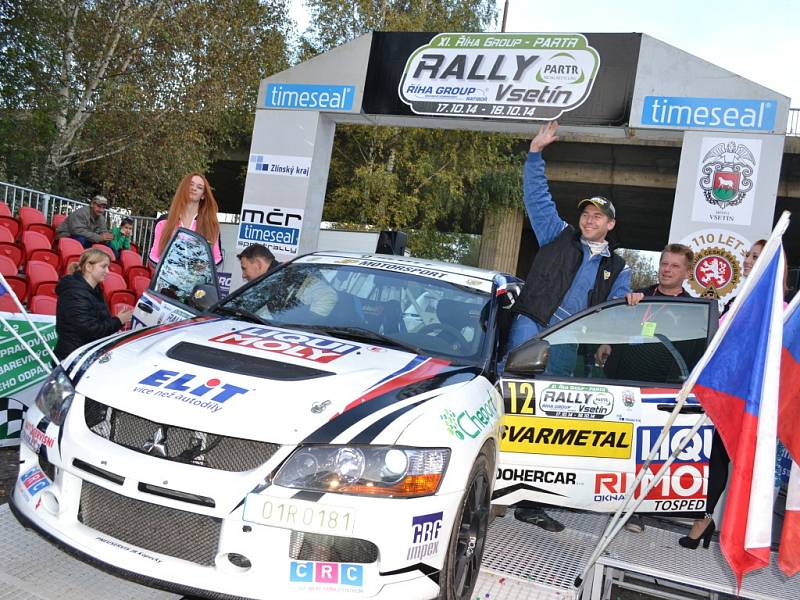 Posádka Jaroslav Pešl-Roman Pešek vyhrála svou třídu na Rally Vsetín. 