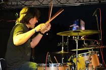 Bubeník David Filák (1975), rodák z Francovy Lhoty hrával například s kapelami Eclipse, Vivian, Endy Moon, Kokobent a také na angažmá po světě. V roce 2010 nastoupil do vizovické kapely Fleret. Po osmi letech končí.