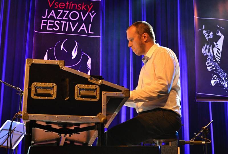 Americká zpěvačka Tonya Graves s kapelou vystupuje v sobotu 15. října 2016 večer na 23. ročníku Vsetínského jazzového festivalu v Domě kultury ve Vsetíně