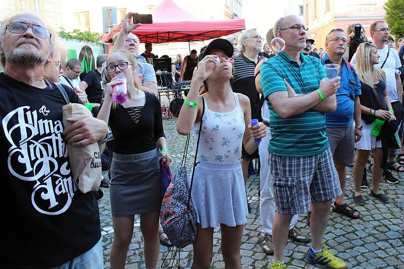 Skončil pětatřicátý ročník Valašského Špalíčku. Během čtyř dnů se na festivalu vystřídalo osmatřicet hudebních uskupení.