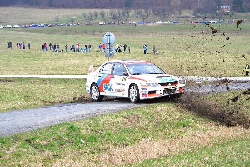 Havárie M. Břežíka na 36. ročníku Jakeš Valašská rally.