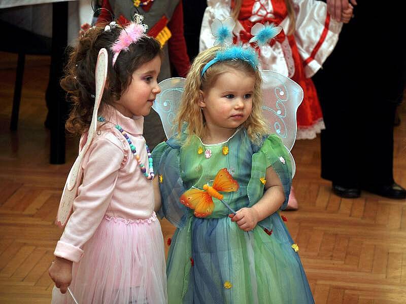 V kulturním domě ve Starém Zubří se v sobotu 29. ledna odpoledne konal tradiční karneval pro nejmenší děti.