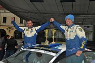 Vítězem 41. ročníku Valašské Rally se stal stejně jako loni Václav Pech (Fordem Focus WRC). O necelé čtyři vteřiny byl v cíli druhý Filip Mareš, jenž v duelu škodovek ovládl přímý souboj s úřadujícím českým šampionem Janem Kopeckým.