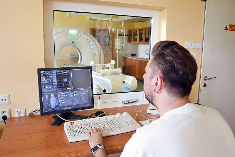 Nový počítačový tomograf (CT) v Nemocnici Valašské Meziříčí.