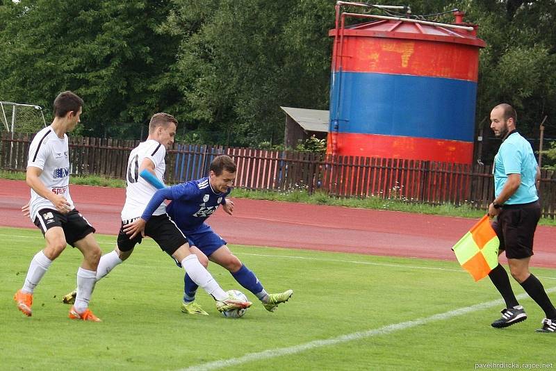 Fotbalisté Valašského Meziříčí prohráli s Polankou nad Odrou 0:2.