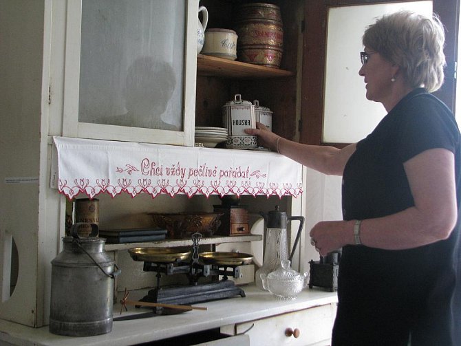 Expozice s názvem Prababička v kuchyni představuje království hospodyněk z valašského maloměsta od první světové války do počástku šedesátých let minulého století.