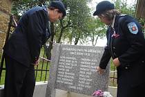 Součástí sobotních Svatováclavských křivských slavností v Podlesí u Valašského Meziříčí bylo odhalení pomníku padlým z první světové války a zasazení lípy na návsi.