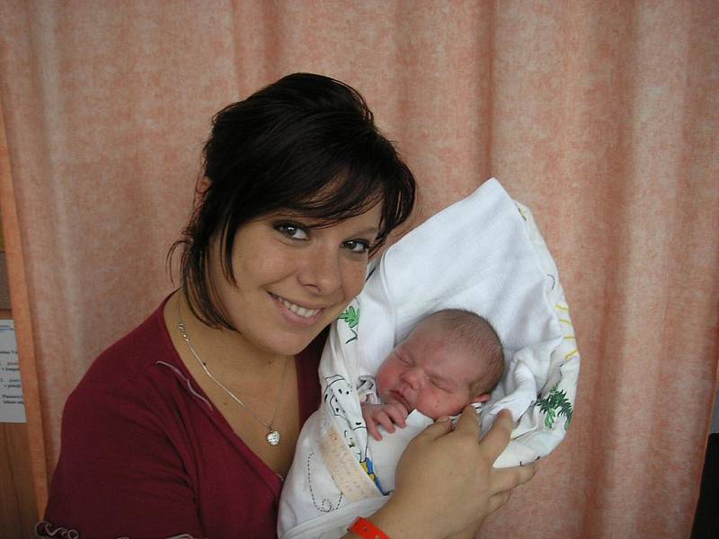 Daniela Krupová a dcera Kateřina Krupová, 47 cm, 3500 g, narozená 19. 6.2010