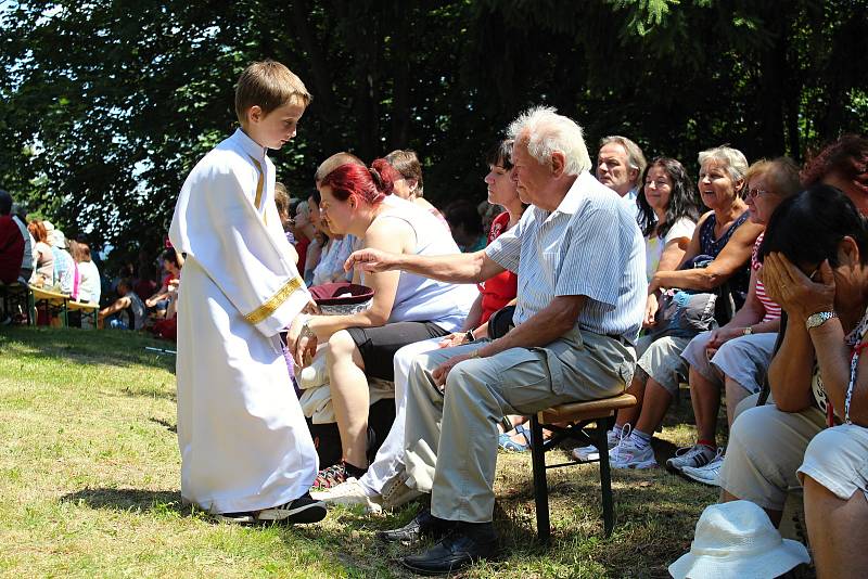Setkání lidí dobré vůle na hřebeni Javorníků se uskutečnilo podvanácté ve čtvrtek 5. července 2018 u chaty Kohútka. Odtud vyšel průvod k dřevěnému kříži, kde byla od 13 hdoin bohoslužba.