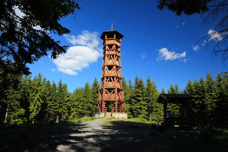 Letní tipy v Resortu Valachy. Pro turisty rozhledna Miloňová.