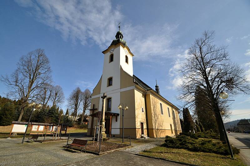 Nový Hrozenkov - kostel sv. Jana Křtitele.