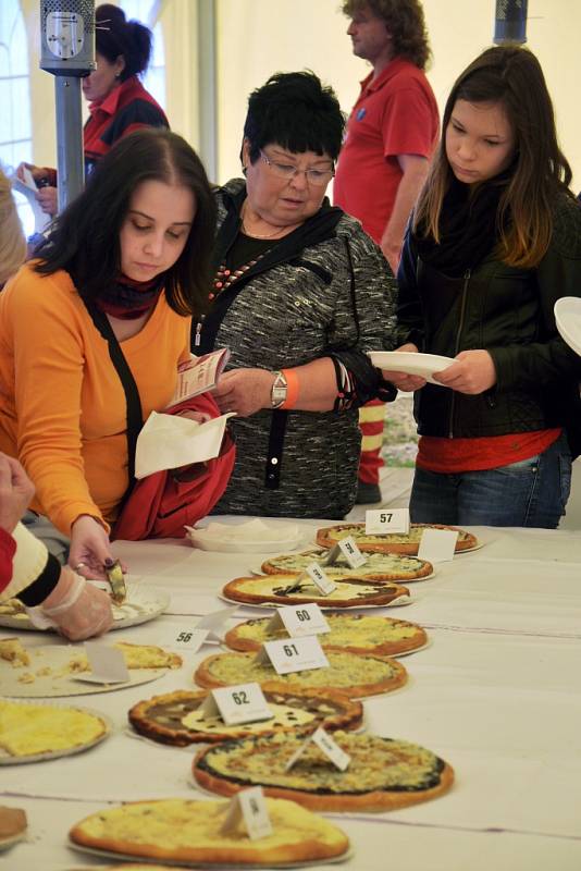 Karlovský gastrovestival ve Velkých Karlovicích – soutěž o nejlepší valašský frgál, neděle 4. října 2015