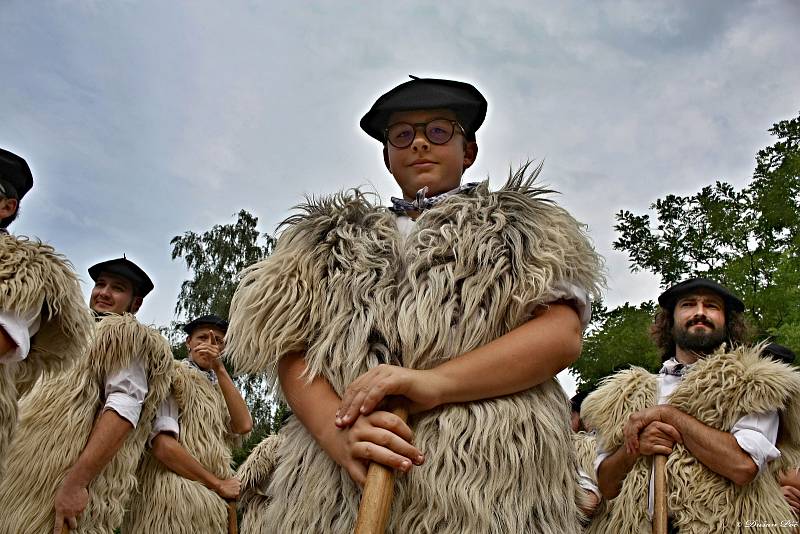 Soubory z Taiwanu, Francie a Kostariky, které se účastní 50. MFF Liptálské slavnosti, se ve čtvrtek 22. srpna 2019 představily divákům v Panské zahradě ve Vsetíně.