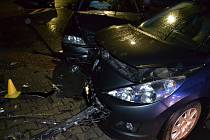 Při dvou víkendových nehodách (27. a 29. října 2017) ve Valašském Meziříčí se zranilo šest lidí. Škody dosáhly tří set tisíc korun.