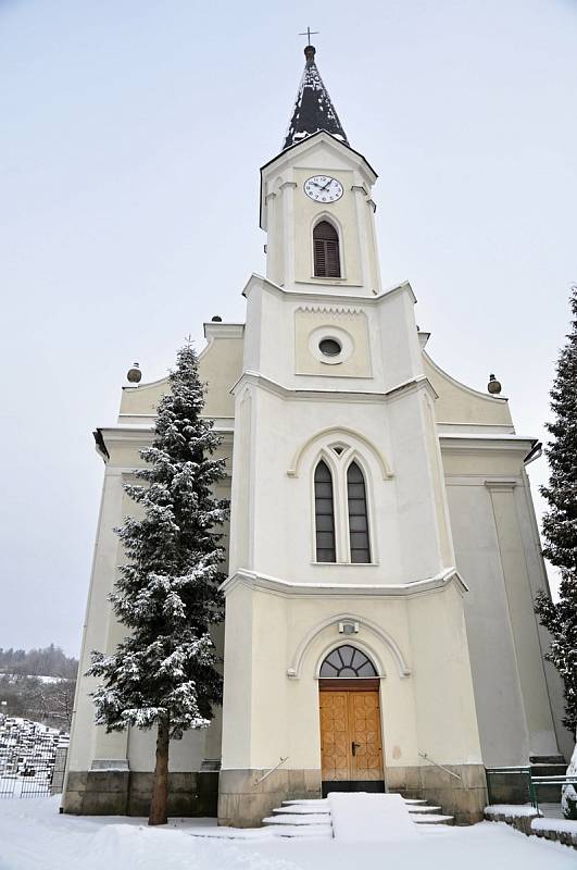 Obec Hošťálková.