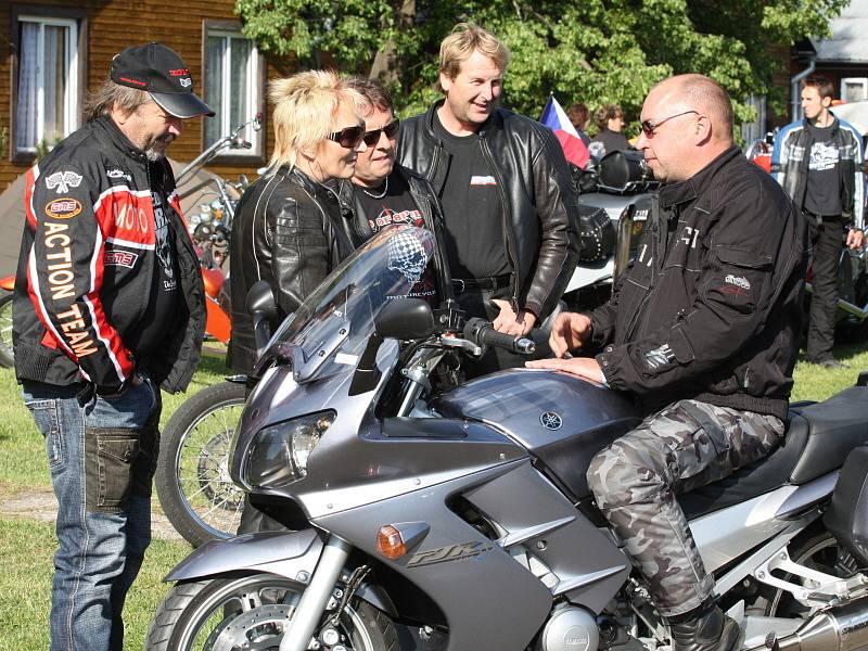 Rožnovský sraz motorkářů Freedom Party.