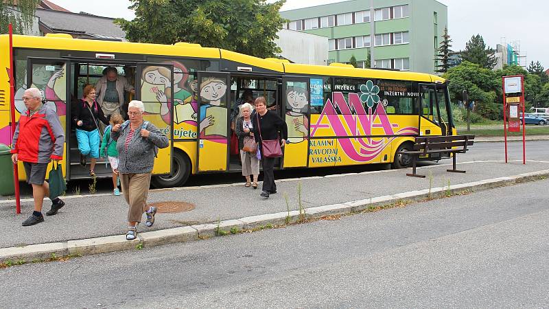 Autobus MHD ve Valašském Meziříčí. Ilustrační foto