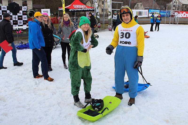 Pátý ročník BobCrossu - Mistrovství Československa v jízdě na dětských plastových bobech ve Ski areálu Karolinka.