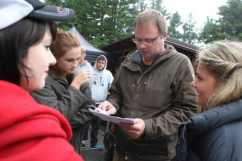 Natáčení televizního seriálu Doktor Martin na horské chatě Kohútka.