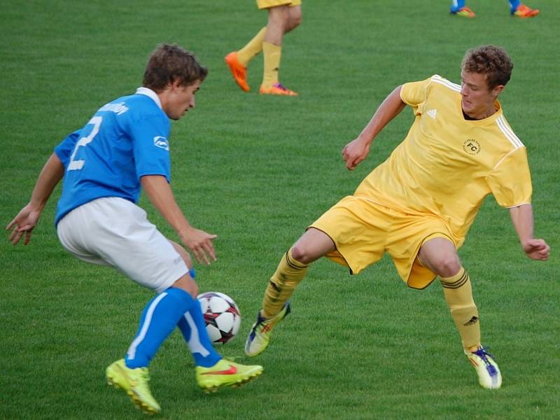 Fotbalisté Velkých Karlovic+Karolinky urvali ve středu 10. září v Havířově šťastnou remízu 1:1. 