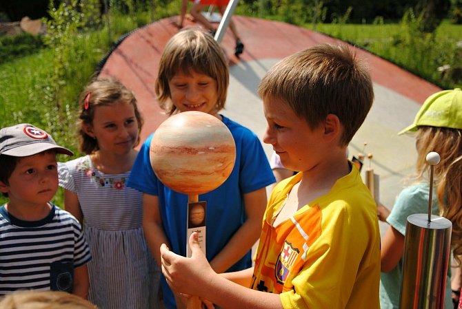 Valašskomeziříčská hvězdárna připravuje na sobotu 29. května 2021 program pro rodiny s dětmi s názvem O Sluneční soustavě v přírodě. Ilustrační foto.