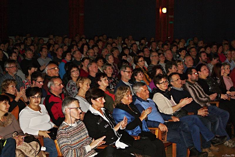 Novoroční koncert kapely Dareband  ve vsetínském Domě kultury