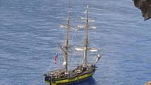 Nádherná. Tak zní v překladu jméno pirátské plachetnice La Grace, kterou postavili nadšenci z Česka. 