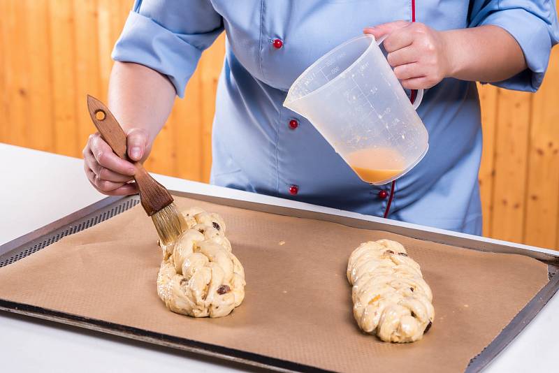 Recept na vánočku od pekařky a cukrářky Resortu Valachy Pavly Stoklasové.